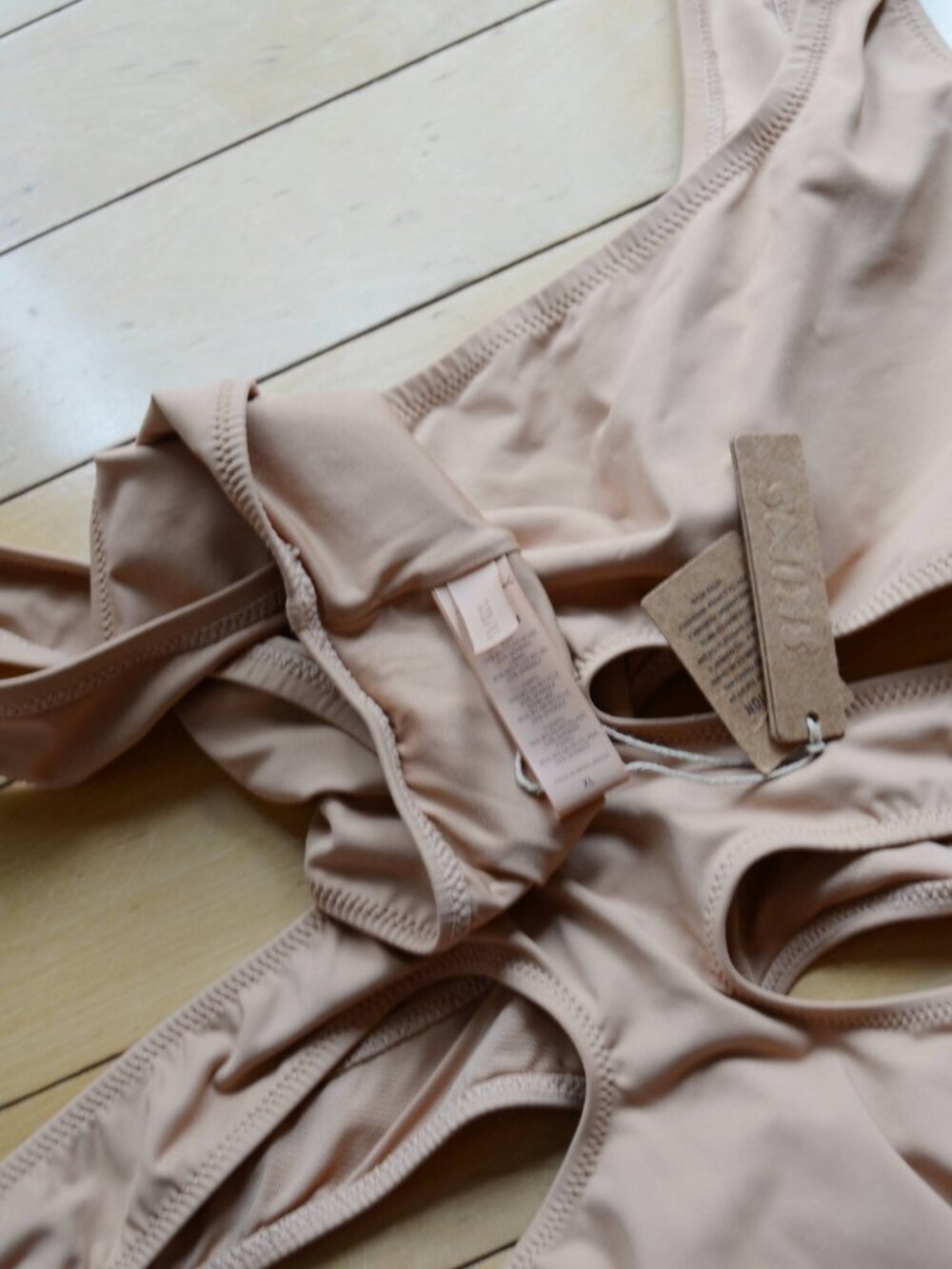 Skims Almond Monokini One Piece Swimsuit Size XL NWT - Picture 4 of 8